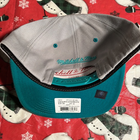 San Antonio SnapBack great condition … nice color way - Picture 4 of 7